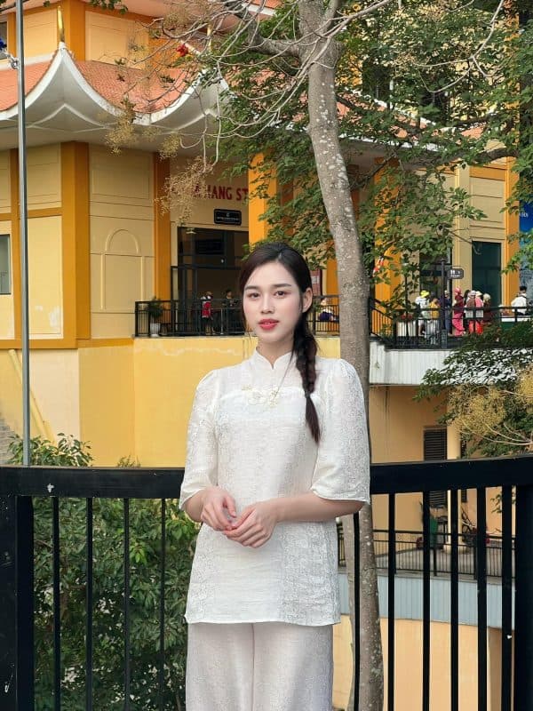 Pháp Phục Trắng Tơ Tằm